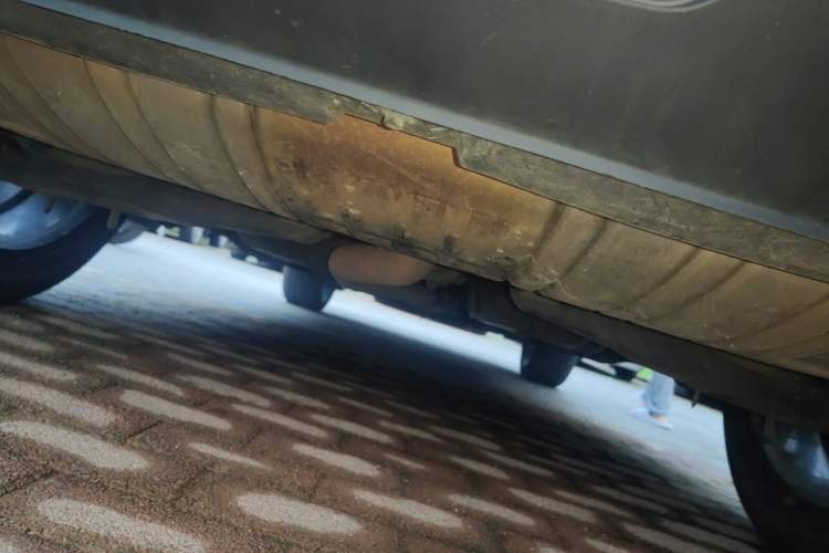 Used Hongqi HS5 2019 2.0T Smart Connect Flagship All-Wheel-Drive Version Chassis Rear