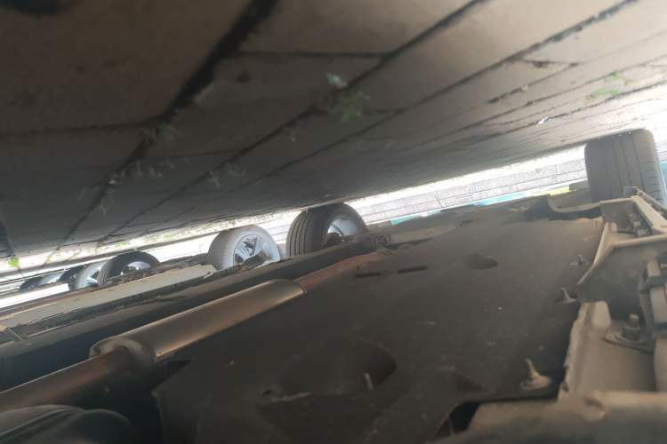 Used Hongqi HS5 2019 2.0T Smart Connect Flagship All-Wheel-Drive Version Chassis Rear Left