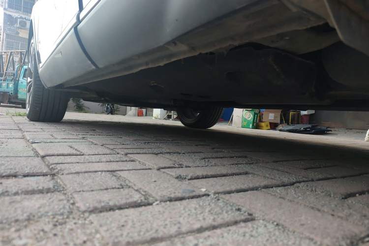 Used Hongqi HS5 2019 2.0T Smart Connect Flagship All-Wheel-Drive Version Chassis Rear Left