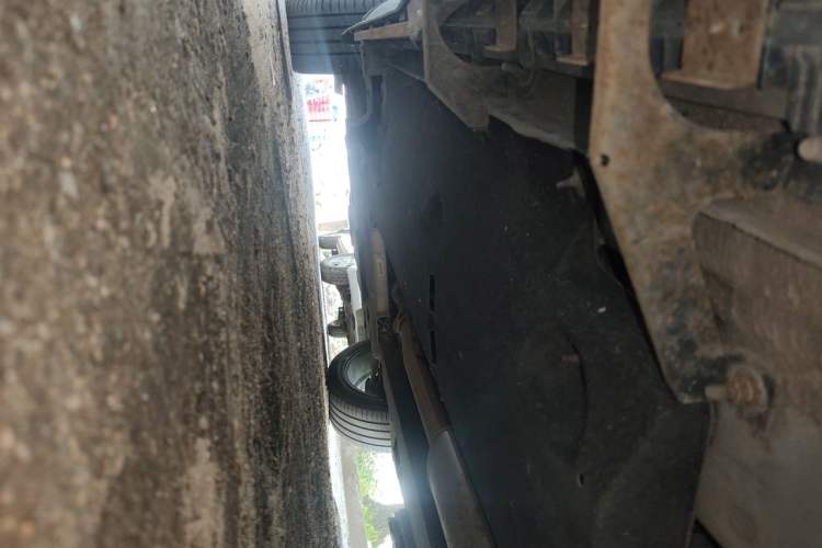 Used Hongqi HS5 2019 2.0T Smart Connect Flagship All-Wheel-Drive Version Chassis Rear Left