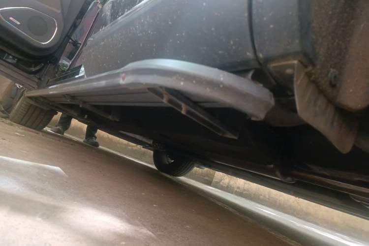 Used Hongqi HS5 2019 2.0T Smart Connect Flagship All-Wheel-Drive Version Chassis Rear Left