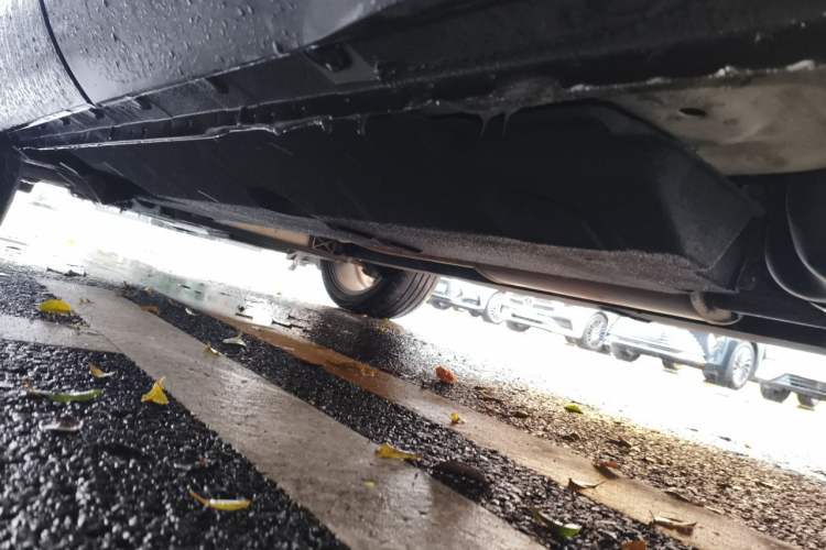 Used Hongqi HS5 2019 2.0T Smart Connect Flagship All-Wheel-Drive Version Chassis Rear Left
