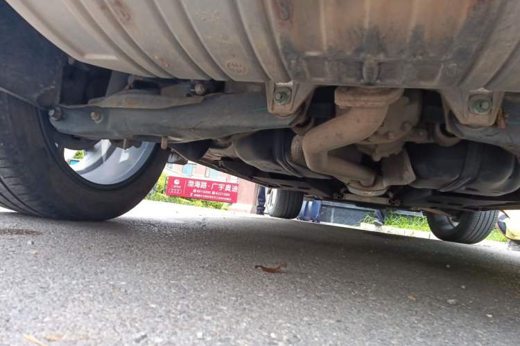 Used Hongqi HS5 2019 2.0T Smart Connect Flagship All-Wheel-Drive Version Chassis Rear Left