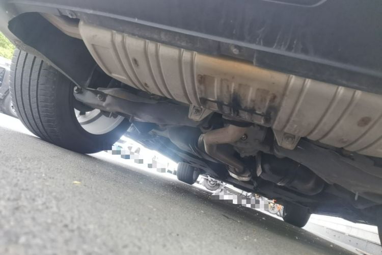 Used Hongqi HS5 2019 2.0T Smart Connect Flagship All-Wheel-Drive Version Chassis Rear