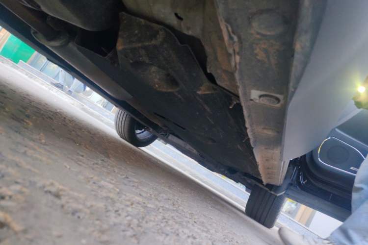 Used Hongqi HS5 2019 2.0T Smart Connect Flagship All-Wheel-Drive Version Chassis Rear Right