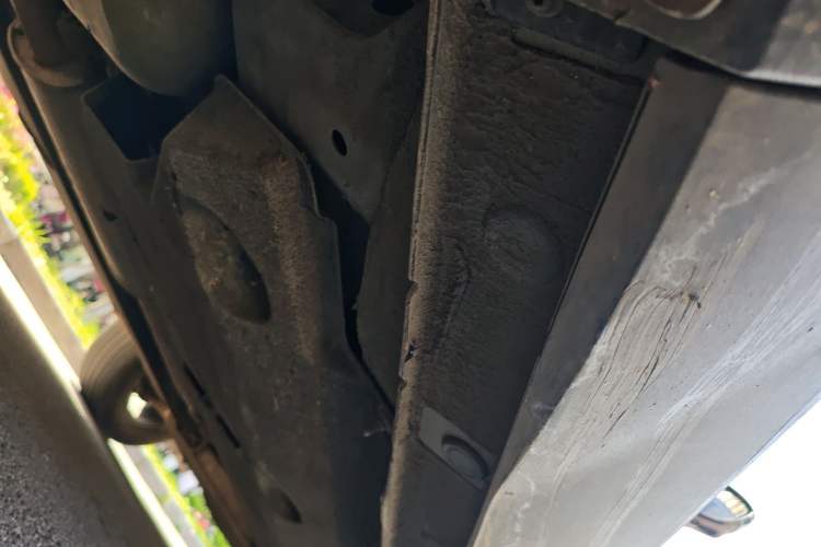 Used Hongqi HS5 2019 2.0T Smart Connect Flagship Edition Chassis Rear Right
