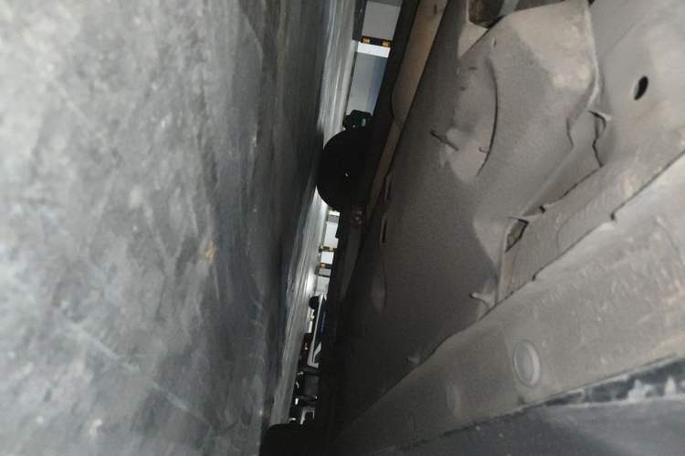Used Hongqi HS5 2019 2.0T Smart Connect Flagship All-Wheel-Drive Version Chassis Rear Right