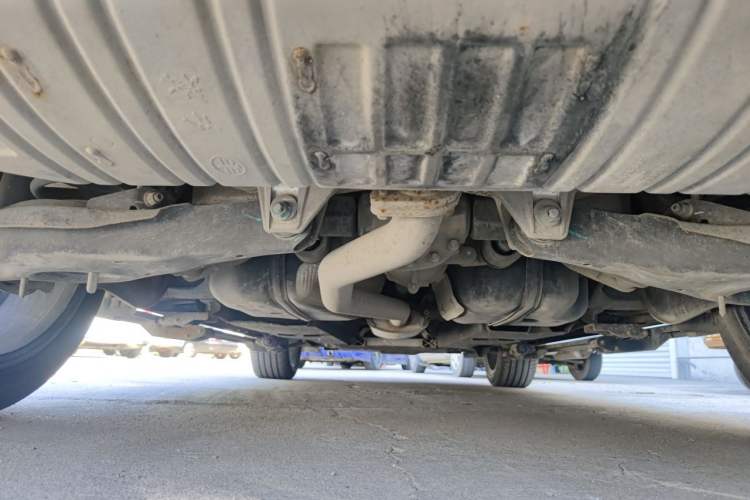 Used Hongqi HS5 2019 2.0T Smart Connect Flagship All-Wheel-Drive Version Chassis Rear