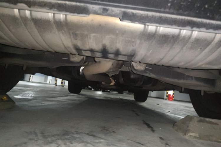 Used Hongqi HS5 2019 2.0T Smart Connect Flagship All-Wheel-Drive Version Chassis Rear