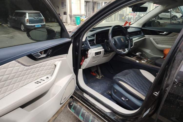 Used Hongqi HS5 2019 2.0T Smart Connect Flagship All-Wheel-Drive Version Driver Seat