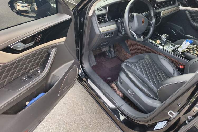 Used Hongqi HS5 2019 2.0T Smart Connect Flagship All-Wheel-Drive Version Driver Seat