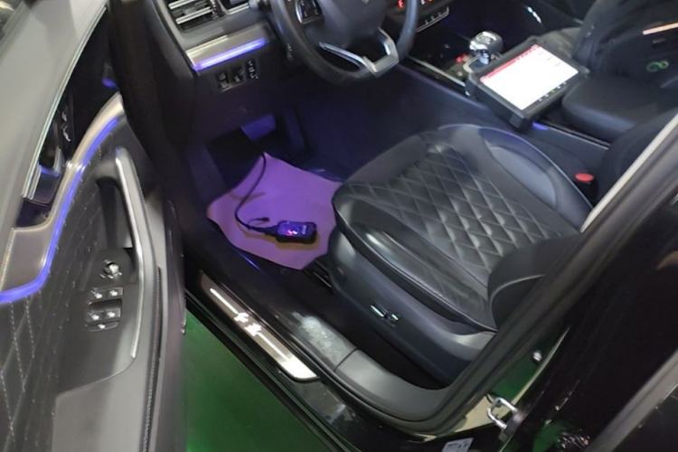 Used Hongqi HS5 2019 2.0T Smart Connect Flagship All-Wheel-Drive Version Driver Seat