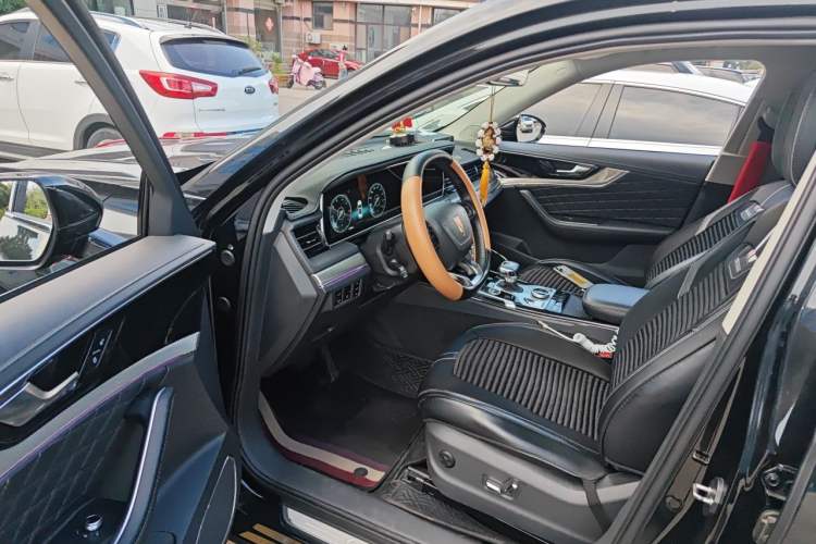 Used Hongqi HS5 2019 2.0T Smart Connect Flagship All-Wheel-Drive Version Driver Seat