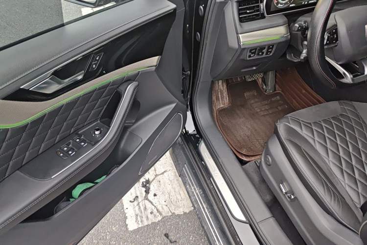 Used Hongqi HS5 2019 2.0T Smart Connect Flagship Edition Driver Seat