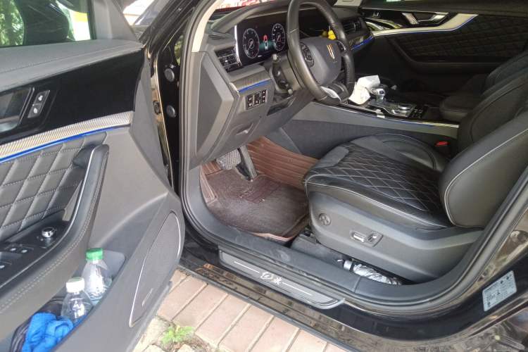 Used Hongqi HS5 2019 2.0T Smart Connect Flagship All-Wheel-Drive Version Driver Seat