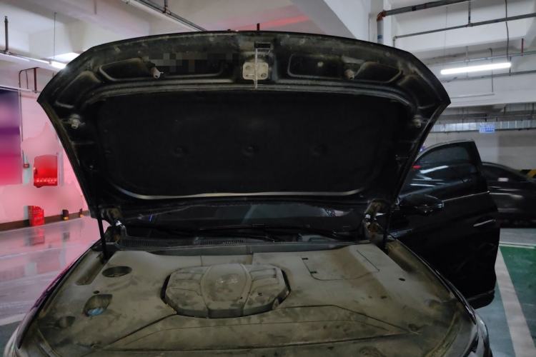 Used Hongqi HS5 2019 2.0T Smart Connect Flagship Edition Engine Bay