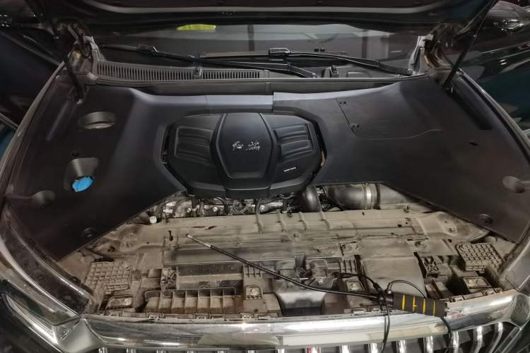 Used Hongqi HS5 2019 2.0T Smart Connect Flagship All-Wheel-Drive Version Engine Bay