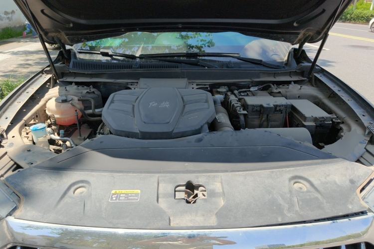 Used Hongqi HS5 2019 2.0T Smart Connect Flagship All-Wheel-Drive Version Engine Bay
