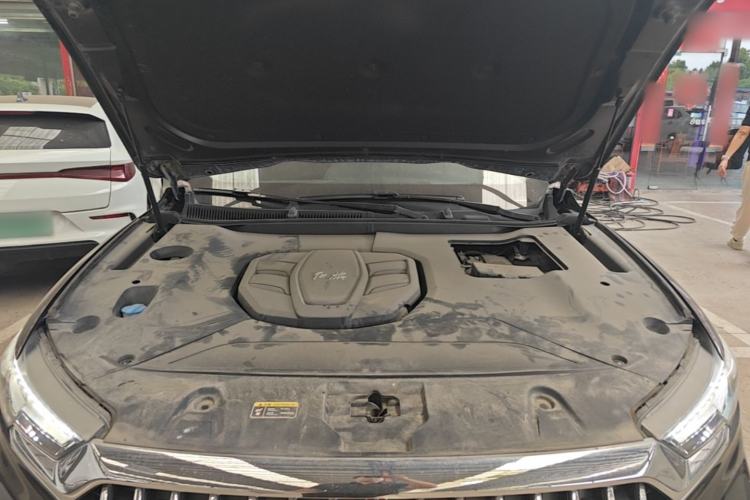 Used Hongqi HS5 2019 2.0T Smart Connect Flagship Edition Engine Bay