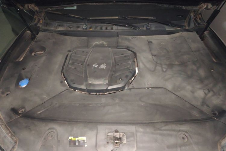 Used Hongqi HS5 2019 2.0T Smart Connect Flagship Edition Engine Bay