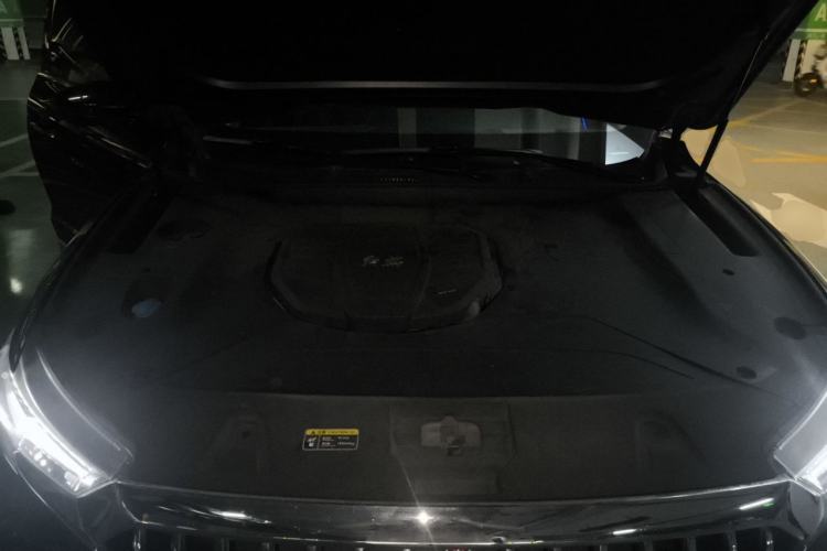 Used Hongqi HS5 2019 2.0T Smart Connect Flagship Edition Engine Bay