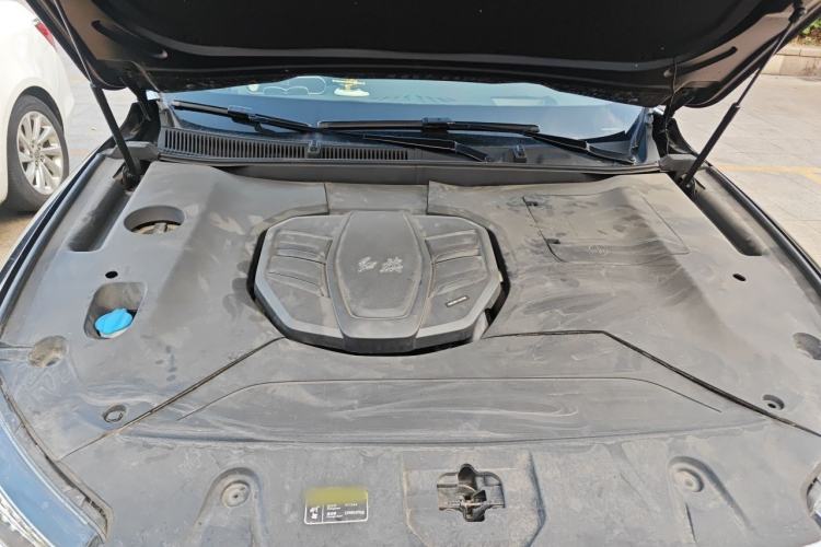 Used Hongqi HS5 2019 2.0T Smart Connect Flagship All-Wheel-Drive Version Engine Bay