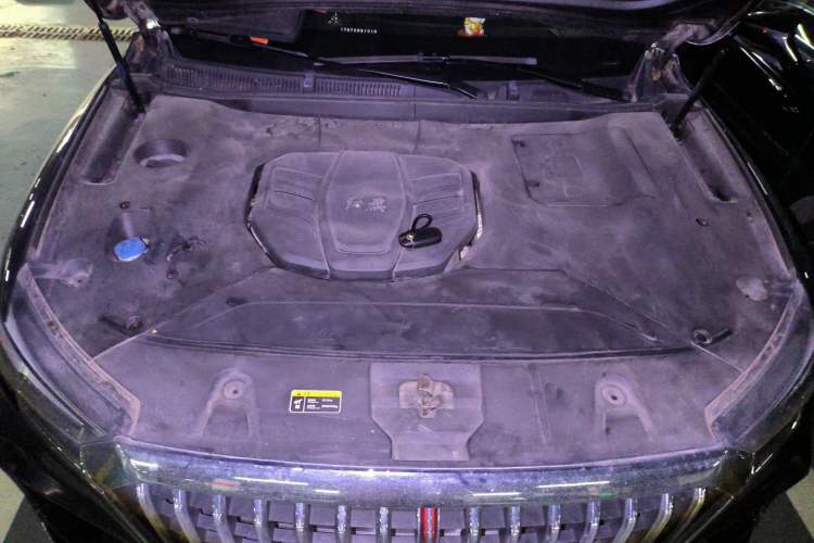 Used Hongqi HS5 2019 2.0T Smart Connect Flagship Edition Engine Bay