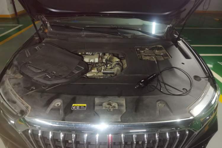 Used Hongqi HS5 2019 2.0T Smart Connect Flagship All-Wheel-Drive Version Engine Bay