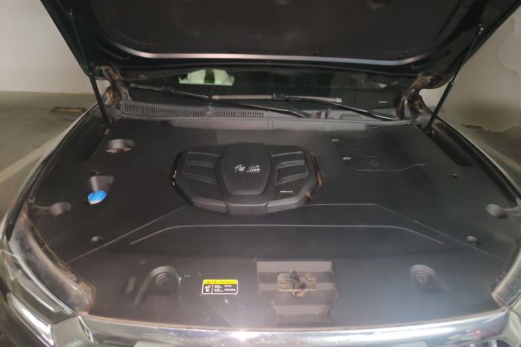 Used Hongqi HS5 2019 2.0T Smart Connect Flagship All-Wheel-Drive Version Engine Bay