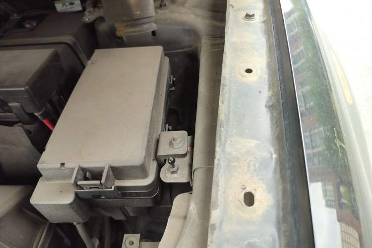 Used Hongqi HS5 2019 2.0T Smart Connect Flagship Edition Engine Bay Left