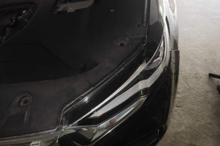 Used Hongqi HS5 2019 2.0T Smart Connect Flagship Edition Engine Bay Left