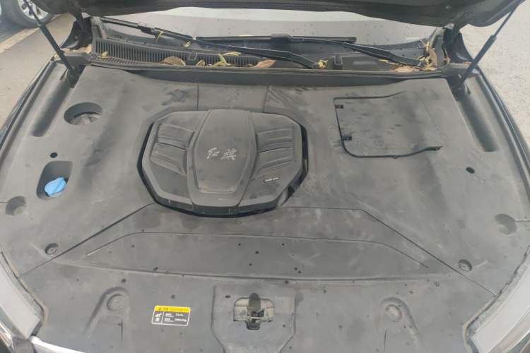Used Hongqi HS5 2019 2.0T Smart Connect Flagship Edition Engine Bay