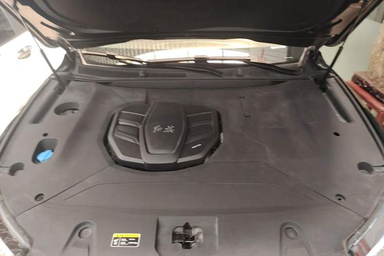 Used Hongqi HS5 2019 2.0T Smart Connect Flagship Edition Engine Bay