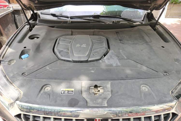 Used Hongqi HS5 2019 2.0T Smart Connect Flagship All-Wheel-Drive Version Engine Bay