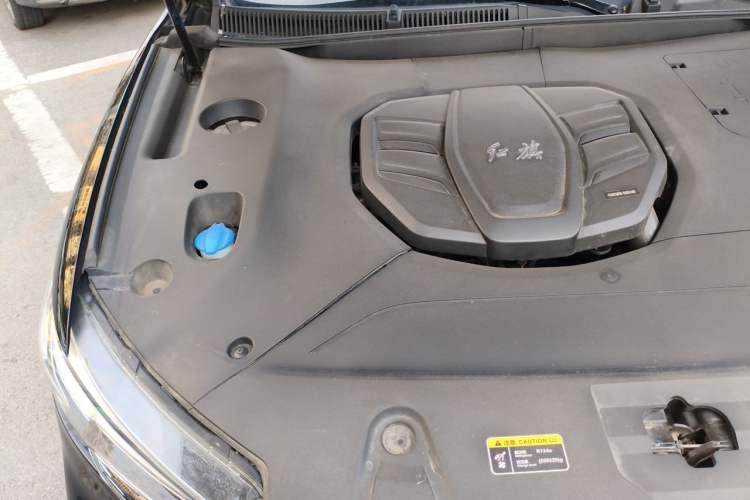 Used Hongqi HS5 2019 2.0T Smart Connect Flagship Edition Engine Bay Right