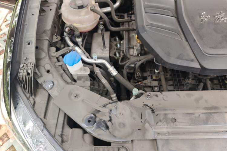 Used Hongqi HS5 2019 2.0T Smart Connect Flagship Edition Engine Bay Right