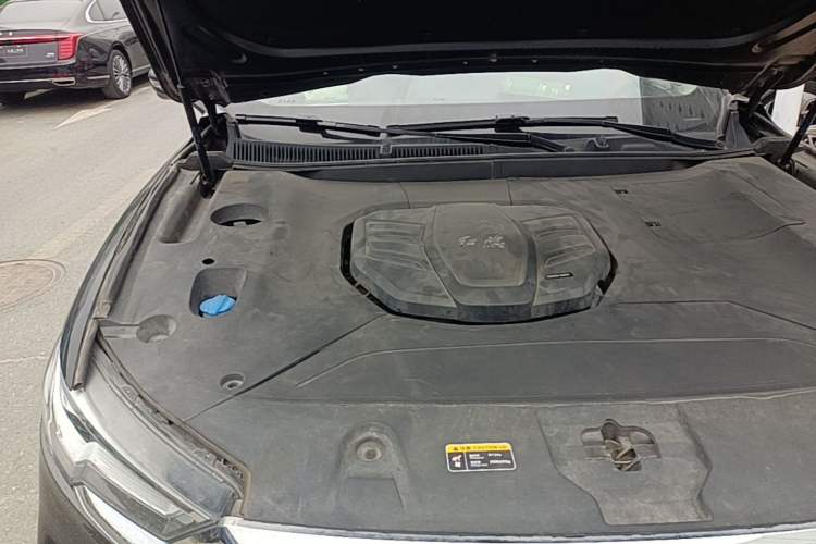Used Hongqi HS5 2019 2.0T Smart Connect Flagship Edition Engine Bay Right
