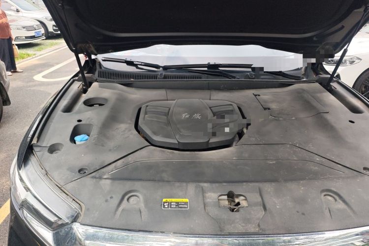 Used Hongqi HS5 2019 2.0T Smart Connect Flagship Edition Engine Bay Right