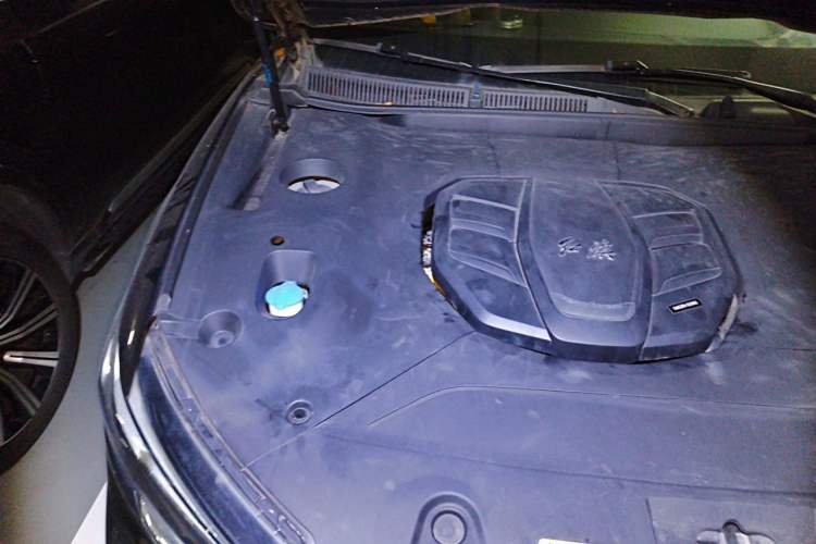 Used Hongqi HS5 2019 2.0T Smart Connect Flagship Edition Engine Bay Right
