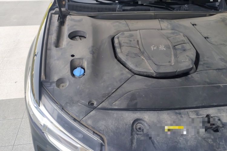 Used Hongqi HS5 2019 2.0T Smart Connect Flagship All-Wheel-Drive Version Engine Bay Right