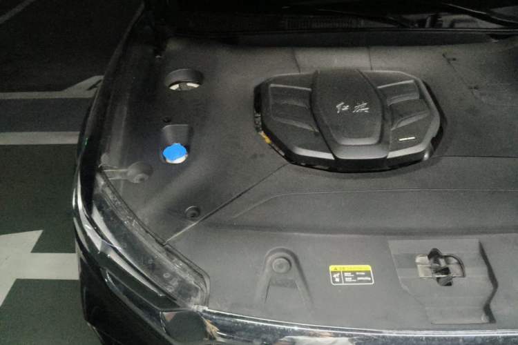 Used Hongqi HS5 2019 2.0T Smart Connect Flagship Edition Engine Bay Right