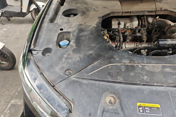 Used Hongqi HS5 2019 2.0T Smart Connect Flagship All-Wheel-Drive Version Engine Bay Right