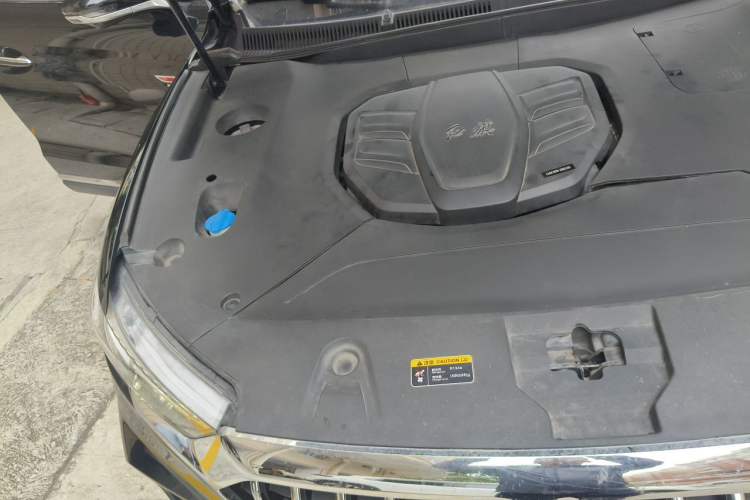 Used Hongqi HS5 2019 2.0T Smart Connect Flagship Edition Engine Bay Right