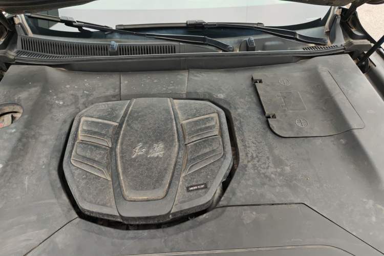 Used Hongqi HS5 2019 2.0T Smart Connect Flagship Edition Engine Bay