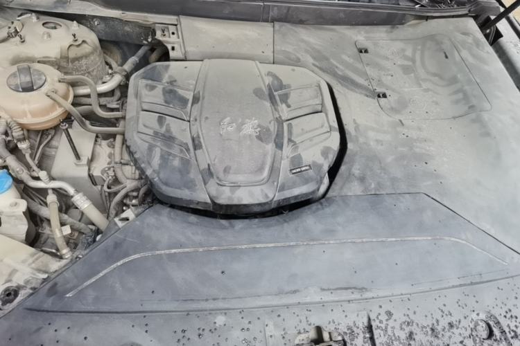 Used Hongqi HS5 2019 2.0T Smart Connect Flagship All-Wheel-Drive Version Engine Bay