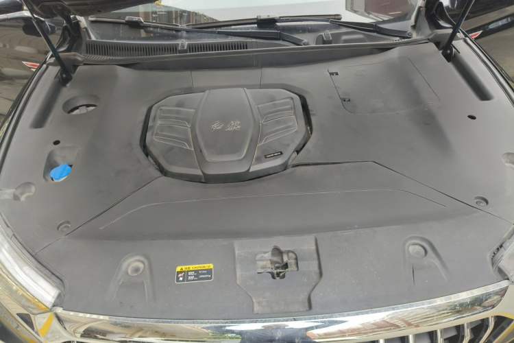 Used Hongqi HS5 2019 2.0T Smart Connect Flagship Edition Engine Bay