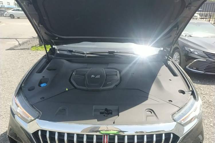 Used Hongqi HS5 2019 2.0T Smart Connect Flagship Edition Engine Bay
