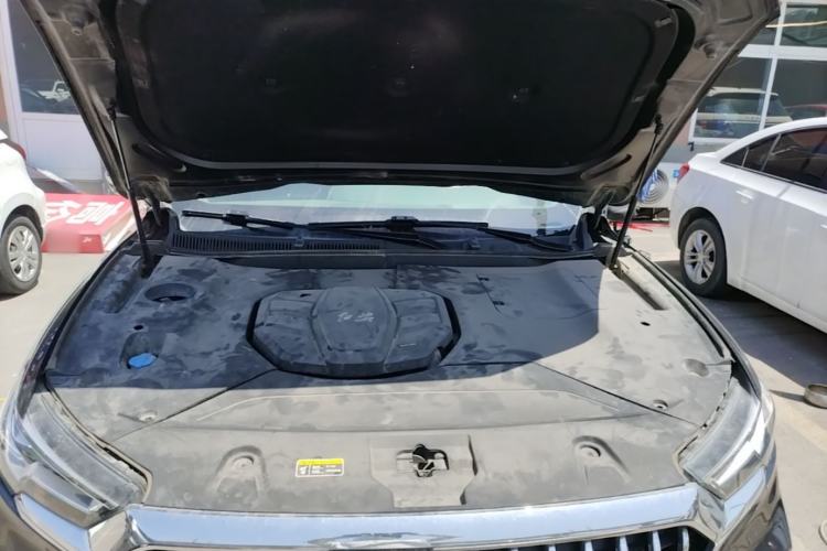 Used Hongqi HS5 2019 2.0T Smart Connect Flagship All-Wheel-Drive Version Engine Bay