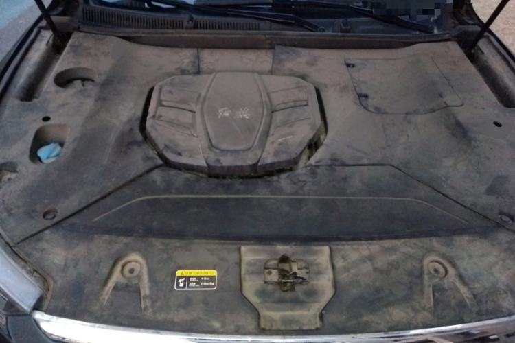 Used Hongqi HS5 2019 2.0T Smart Connect Flagship All-Wheel-Drive Version Engine Bay