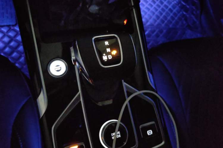 Used Hongqi HS5 2019 2.0T Smart Connect Flagship Edition Gear Lever